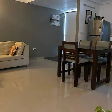 Calm And Cosy 1Bhk In Thiruvananthapuram Exterior photo